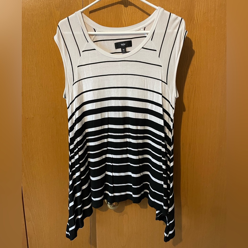 Mossimo Supply Co Striped Black and White Relaxed Top
